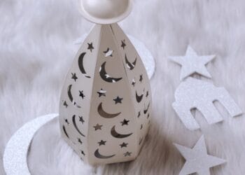 Islamic decoration with lantern